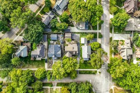 $575,000 | 909 East 58th Street, Indianapolis, IN 46220