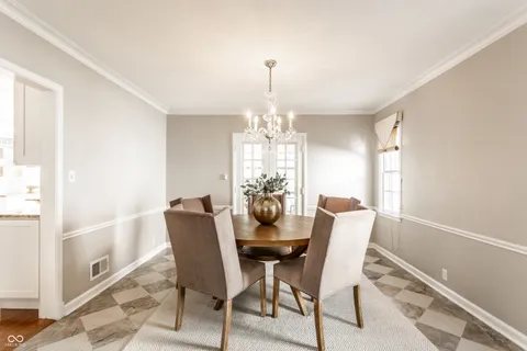 $575,000 | 909 East 58th Street, Indianapolis, IN 46220