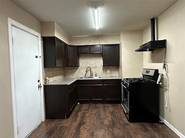 $180,000 | 4156 Daniel Lane, Lancaster, TX 75134