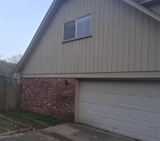 $280,000 | 2 Woodcliff Drive, Texarkana, TX 75503