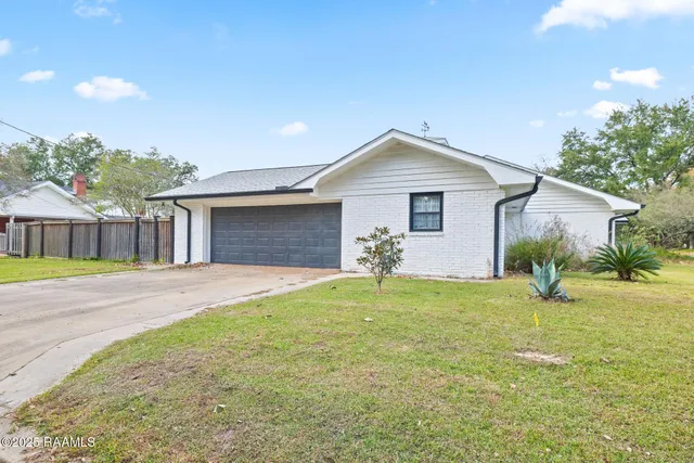 $435,000 | 101 Sidney Street, Lafayette, LA 70506