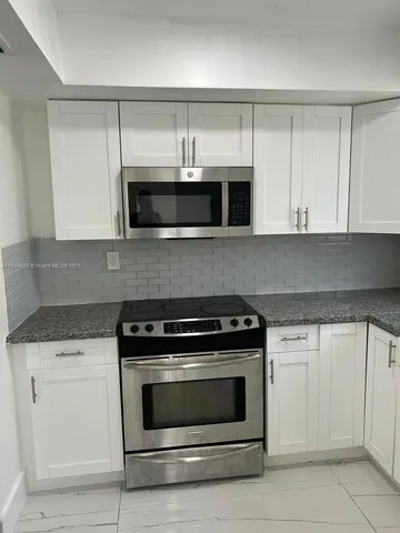 $189,900 | Kadell Heights, Miami, FL 33161