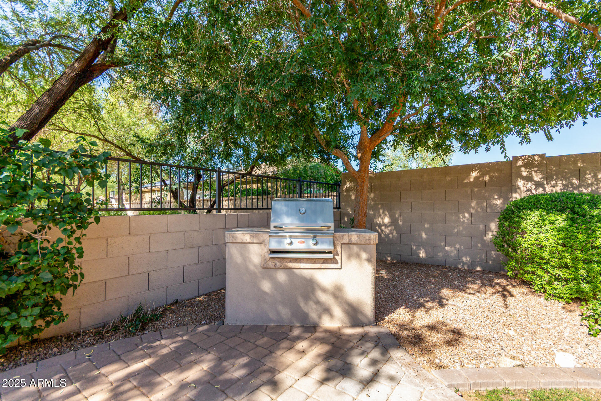 10850 West Avenida Del Rey Peoria, AZ 85383 - Photo 30 of 35 SHADED BUILT-IN BARBECUE AREA