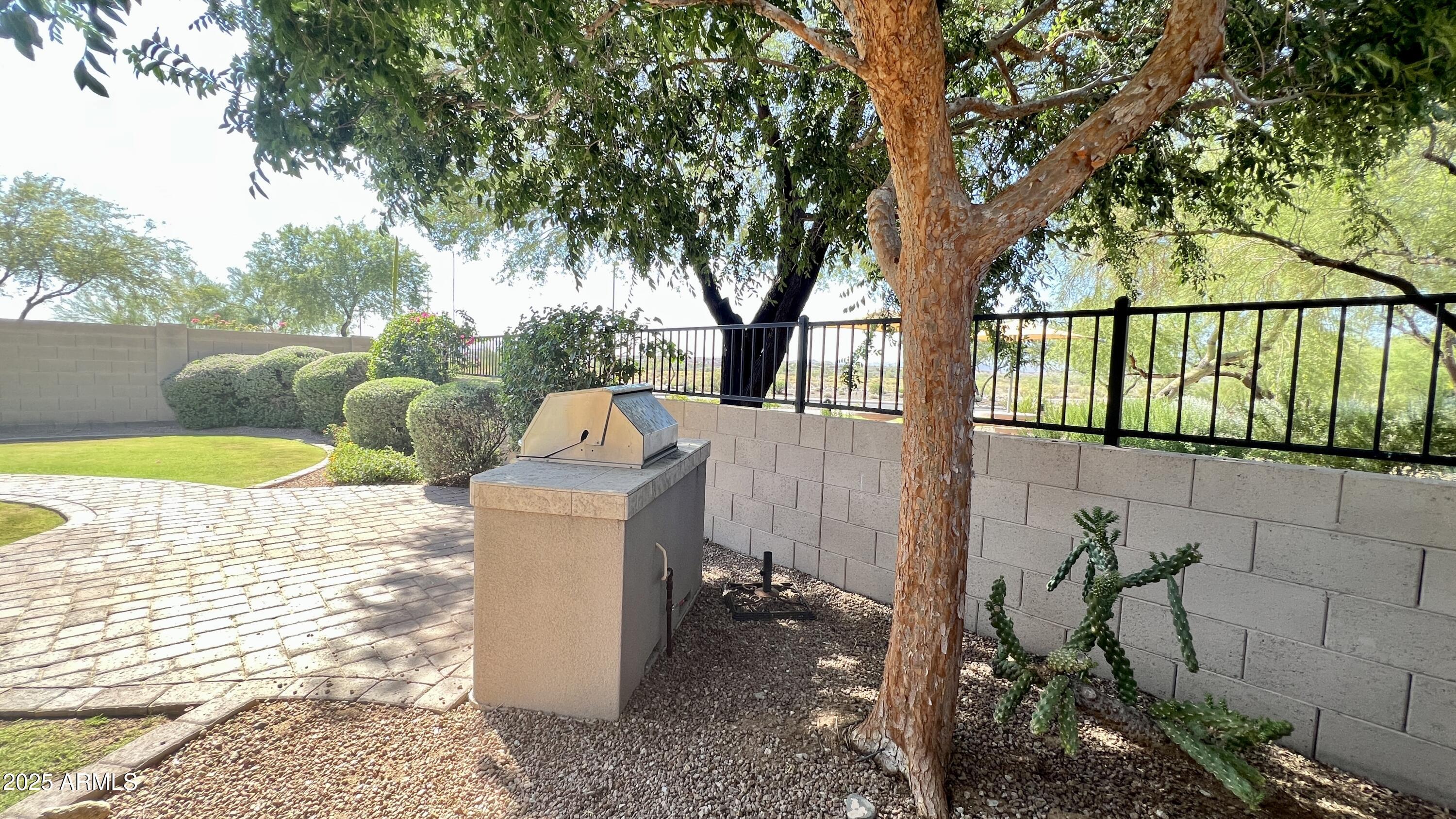 10850 West Avenida Del Rey Peoria, AZ 85383 - Photo 31 of 35 BACKYARD VIEWS