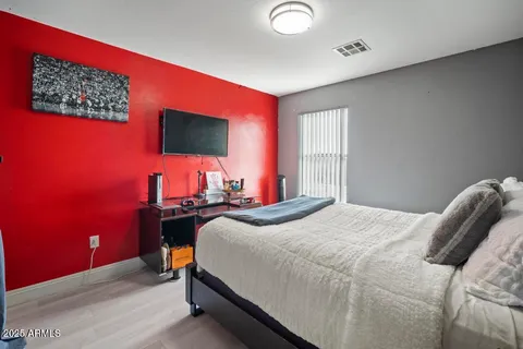 $430,000 | 7218 South 40th Lane, Phoenix, AZ 85041