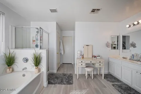 $430,000 | 7218 South 40th Lane, Phoenix, AZ 85041