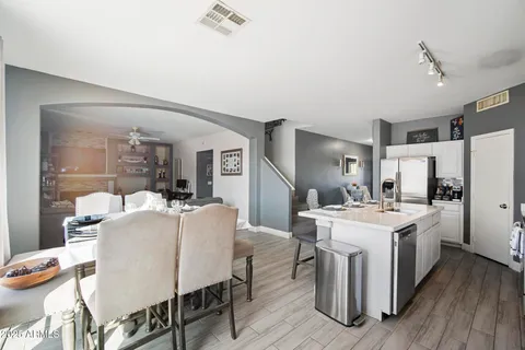 $430,000 | 7218 South 40th Lane, Phoenix, AZ 85041