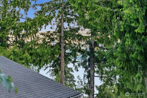 $1,296,750 | 1508 208th Avenue Northeast, Sammamish, WA 98074