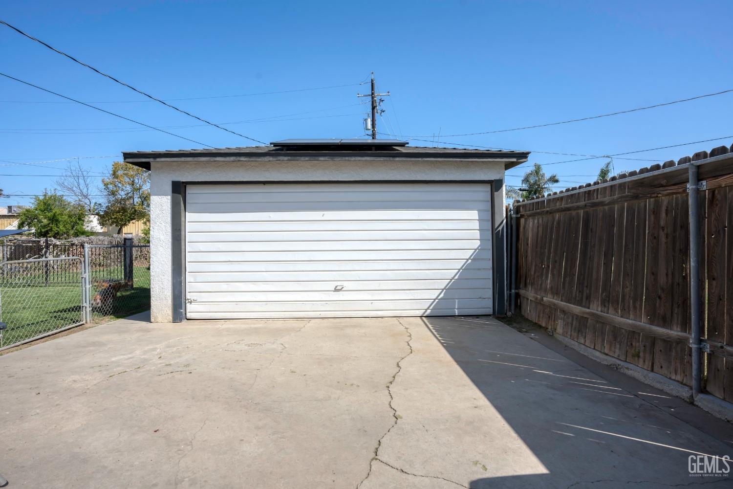 Undisclosed Address Bakersfield, CA 93304 - Photo 22 of 31 a backyard of a house