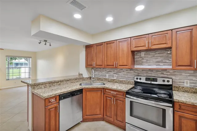 $3,350 | 10856 Cypress Glen Drive, Unit 10856, Coral Springs, FL 33071