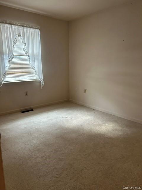 2 Scism Circle Red Hook, NY 12571 - Photo 21 of 29 an empty room with a window