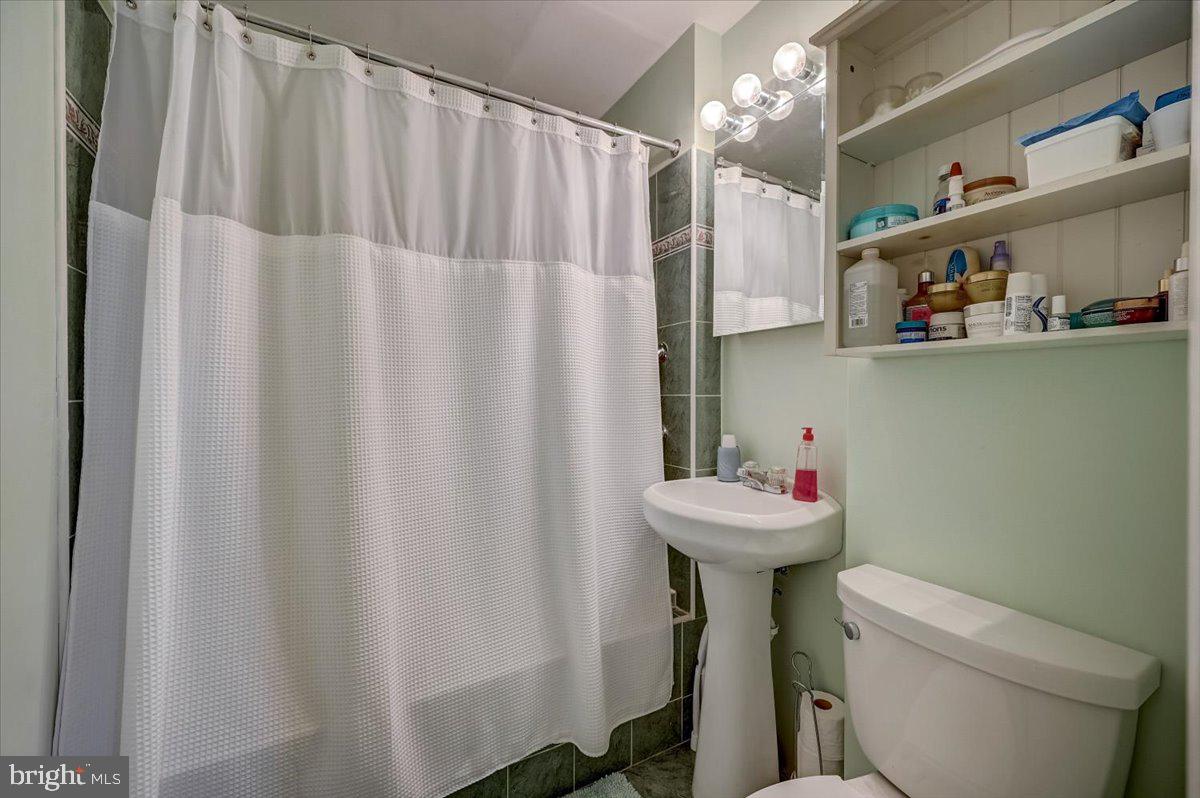 10710 East Keswick Road Philadelphia, PA 19154 - Photo 27 of 59 Gallery Image 27