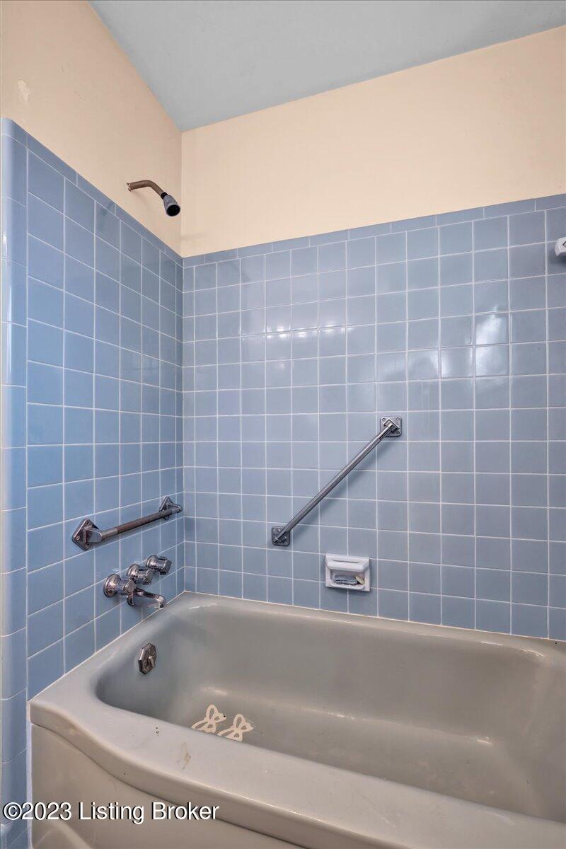127 Blue Ridge Road Louisville, KY 40223 - Photo 41 of 58 48-127 Blue Ridge Rd-145