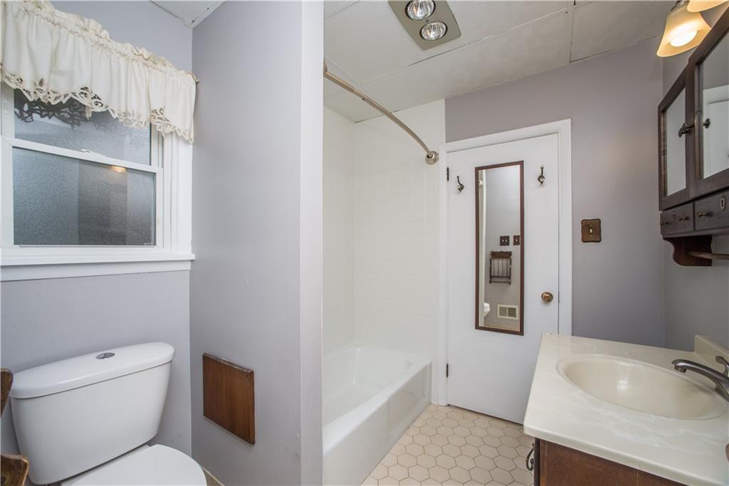 634 Venetia Road Venetia, PA 15367 - Photo 18 of 25 Gallery Image 18
