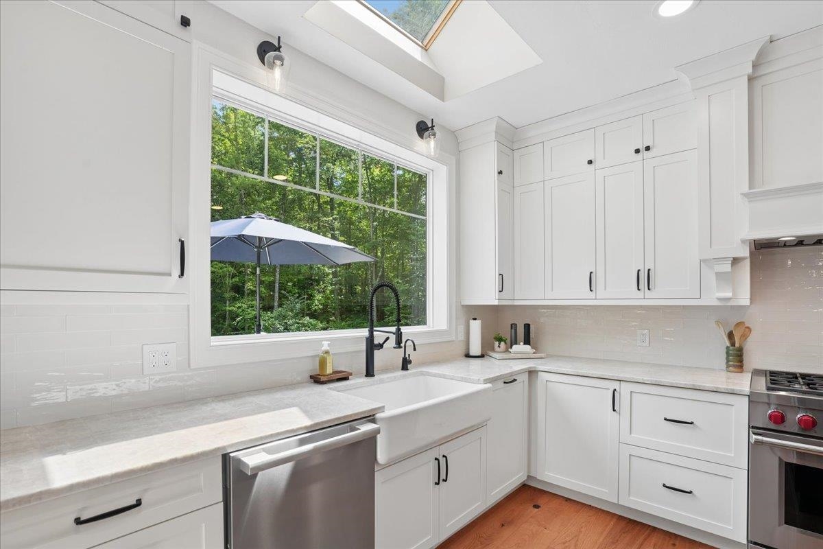 115 Long Hill Road Hollis, NH 03049 - Photo 6 of 60 Gallery Image 6