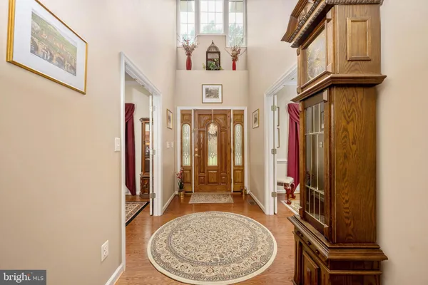 a view of a workspace with furniture