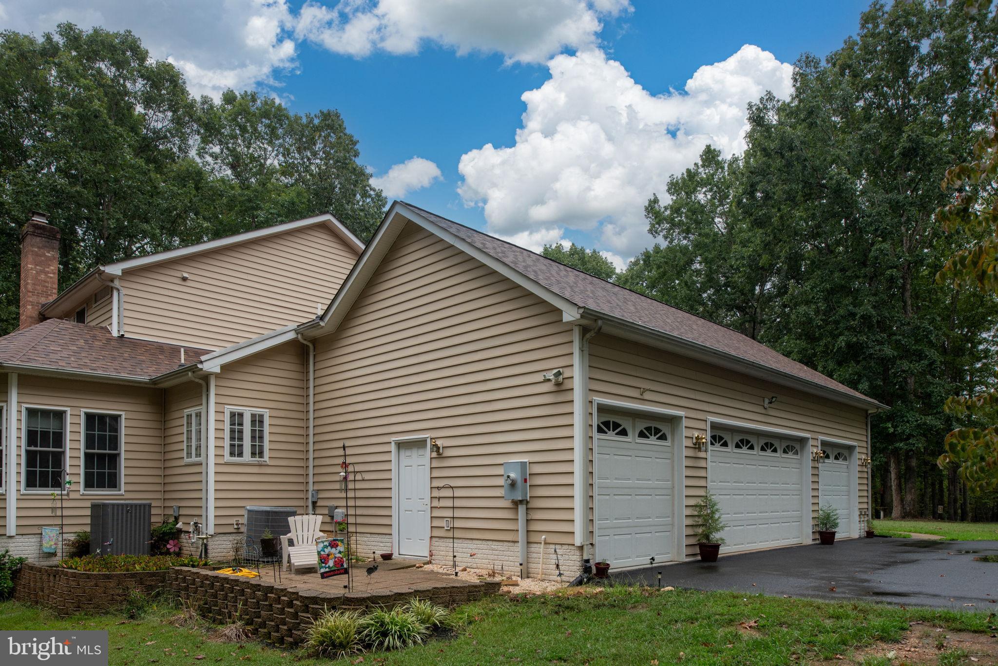 32236 Deep Meadow Lane Locust Grove, VA 22508 - Photo 50 of 58 4 car side load garage