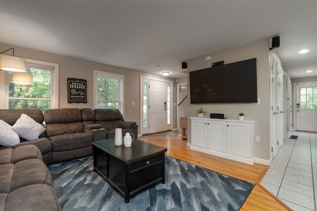 37 Unicorn Circle Amesbury, MA 01913 - Photo 11 of 35