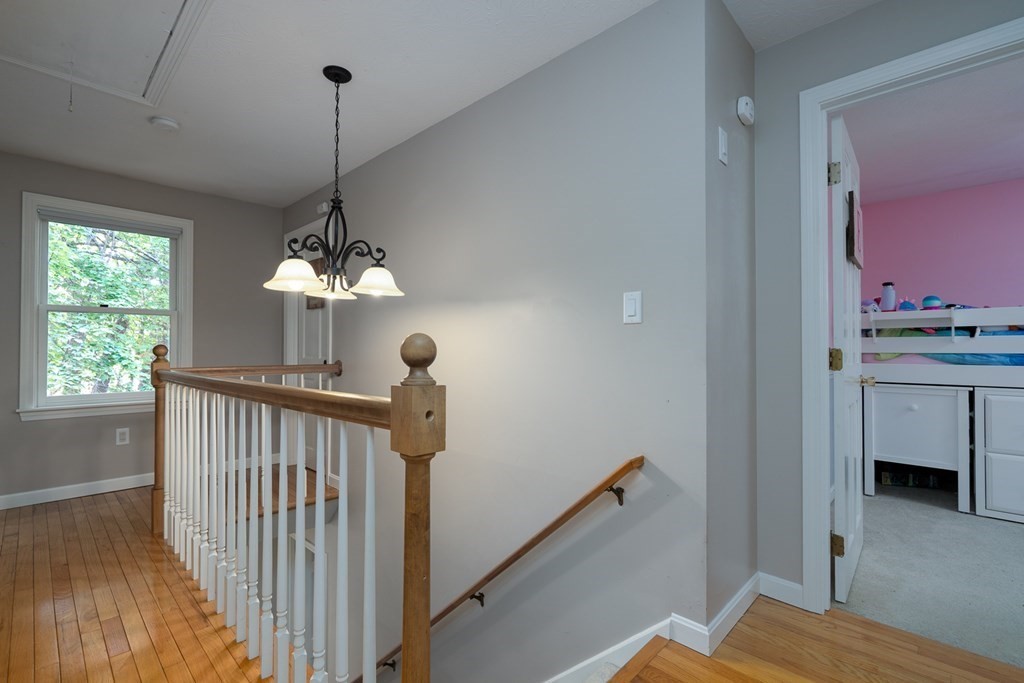 37 Unicorn Circle Amesbury, MA 01913 - Photo 19 of 35