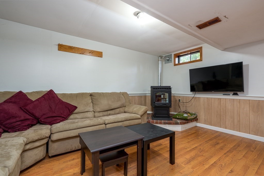 37 Unicorn Circle Amesbury, MA 01913 - Photo 27 of 35