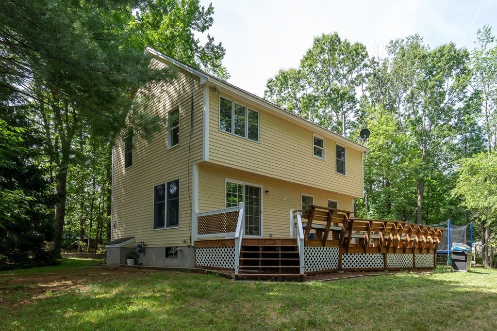 37 Unicorn Circle Amesbury, MA 01913 - Photo 6 of 35