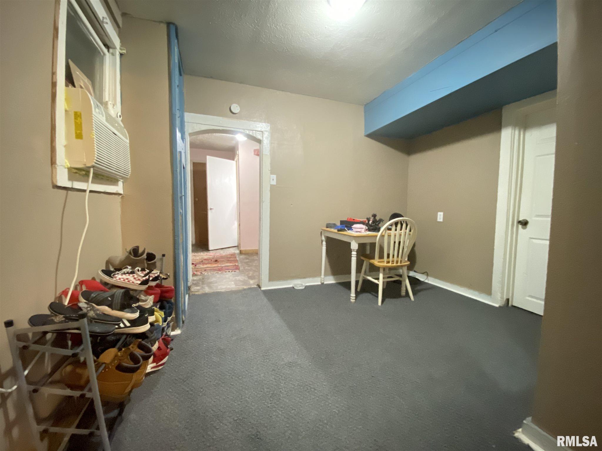 2700 Fox Bridge Road Springfield, IL 62703 - Photo 3 of 9