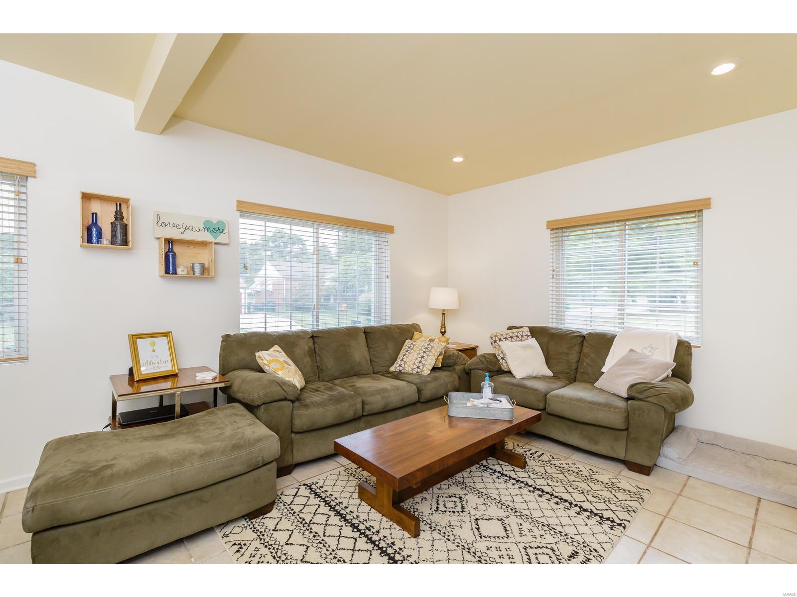2 Springbrook Place St. Louis, MO 63119 - Photo 12 of 41 Gallery Image 12