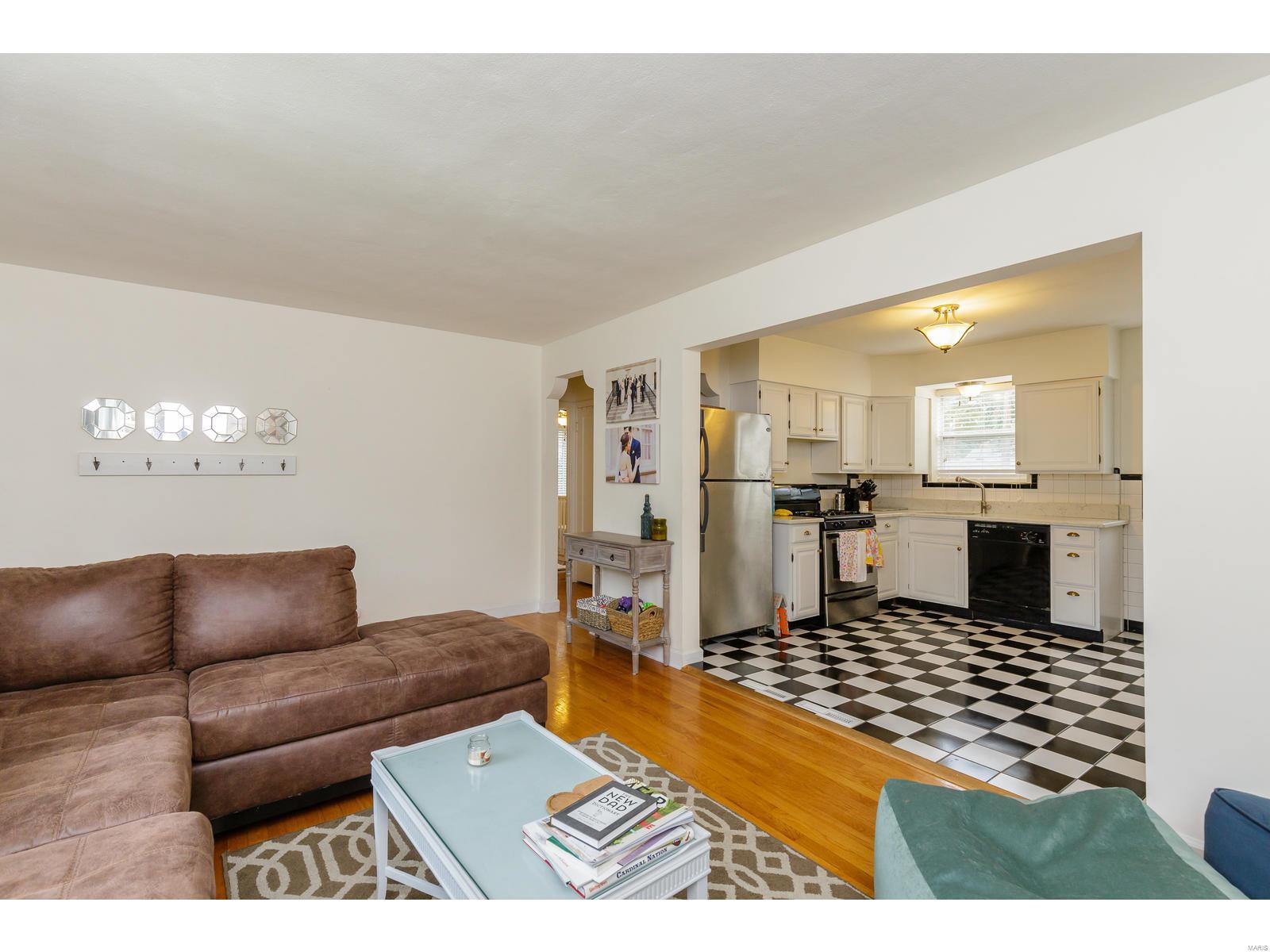 2 Springbrook Place St. Louis, MO 63119 - Photo 4 of 41 Gallery Image 4