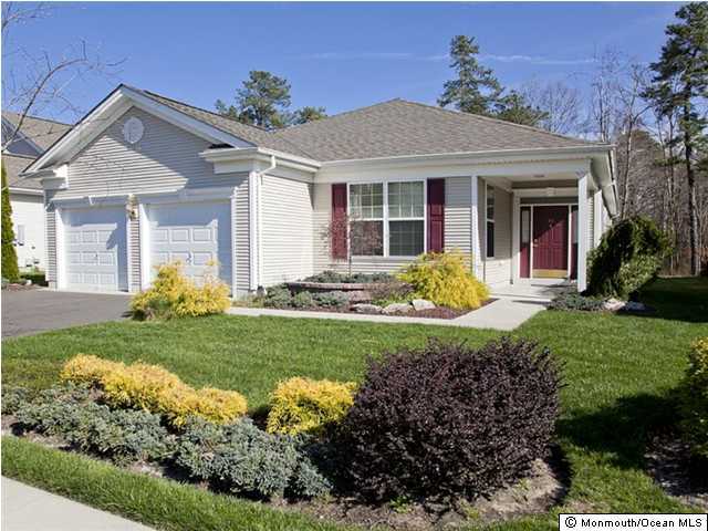 53 Gables Way Jackson, NJ 08527 - Photo 1 of 3 Primary Photo