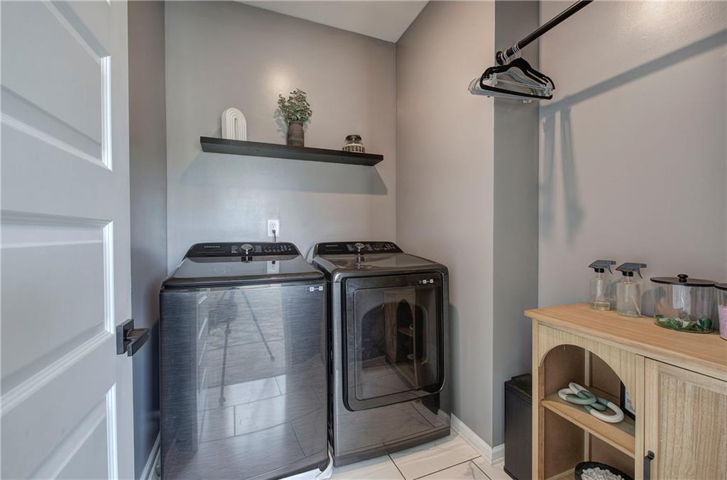 10 Eagle Drive Northwest Cartersville, GA 30121 - Photo 34 of 41 a utility room with dryer and washer