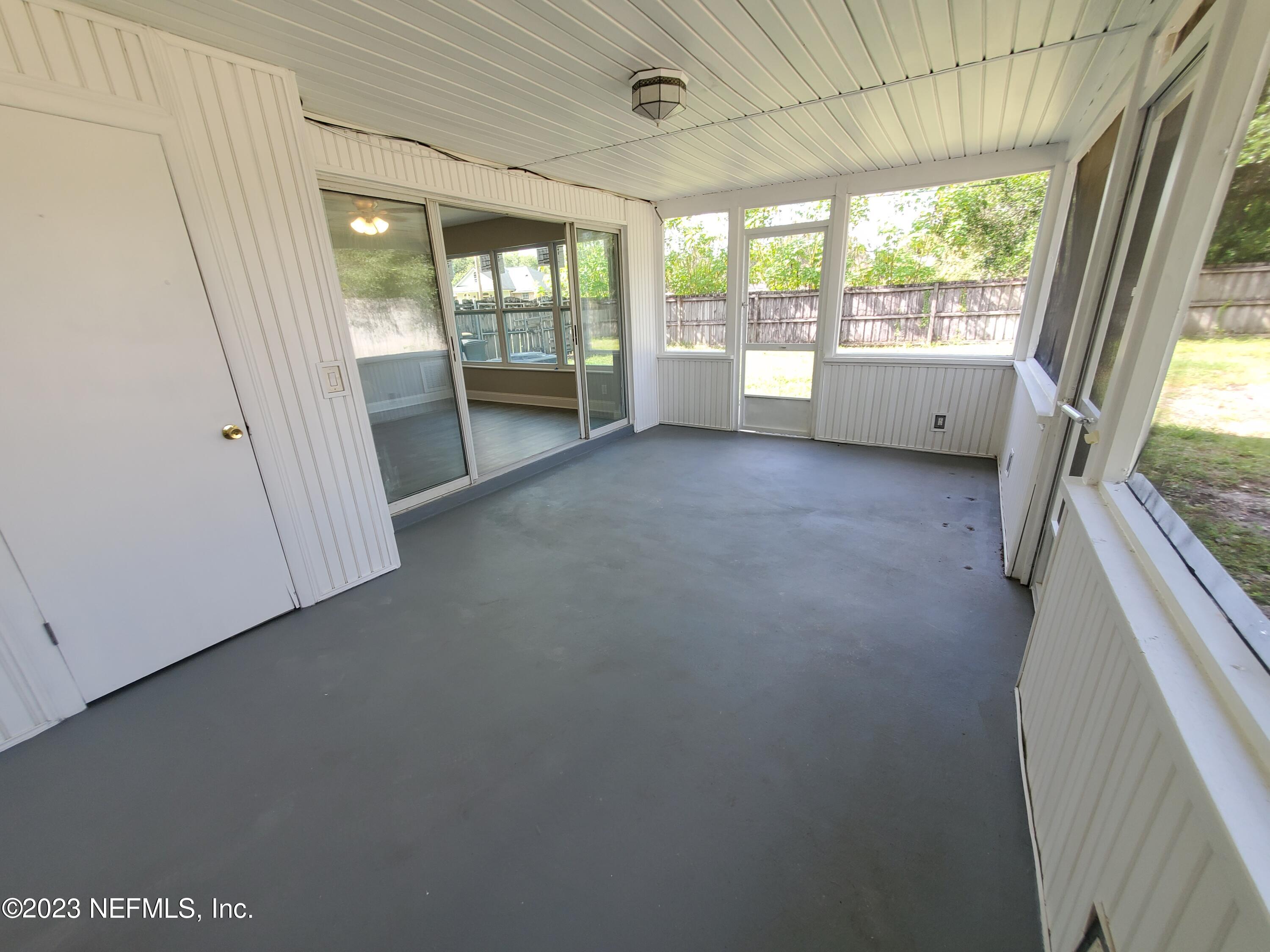 2305 Brest Road Jacksonville, FL 32216 - Photo 12 of 32 a view of room and window