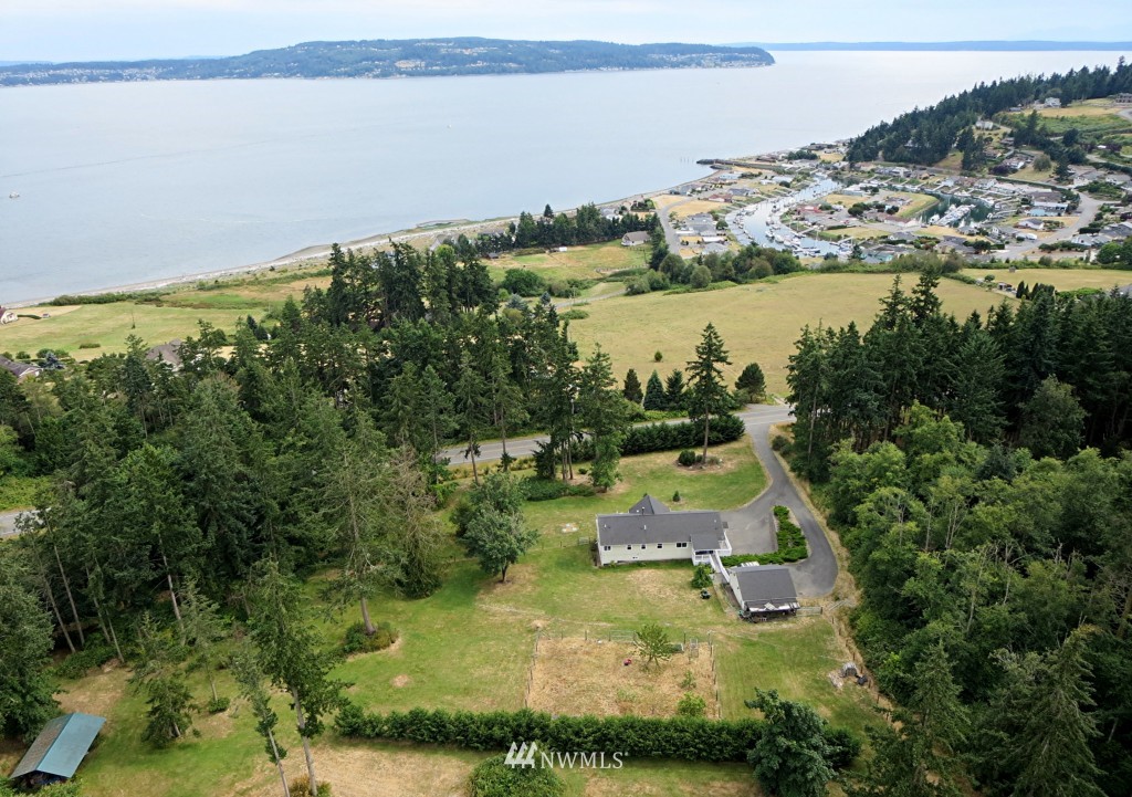2363 Strawberry Point Road Oak Harbor, WA 98277 - Photo 22 of 24 Gallery Image 22