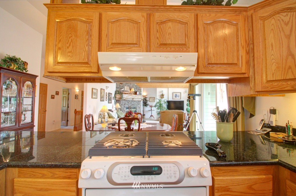 2363 Strawberry Point Road Oak Harbor, WA 98277 - Photo 7 of 24 Gallery Image 7