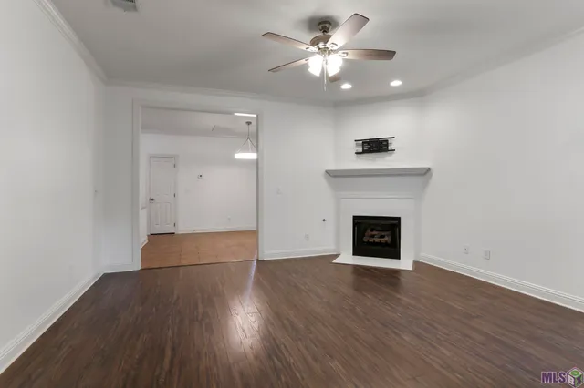 $1,600 | 809 Summer Breeze Drive, Unit 1202, Baton Rouge, LA 70810
