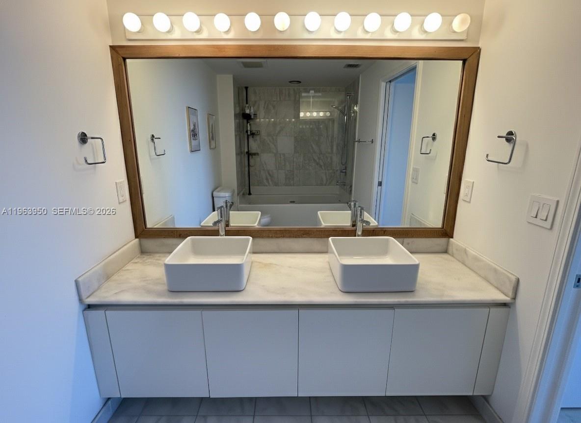 601 Northeast 36th Street, Unit 2109 Miami, FL 33137 - Photo 12 of 34