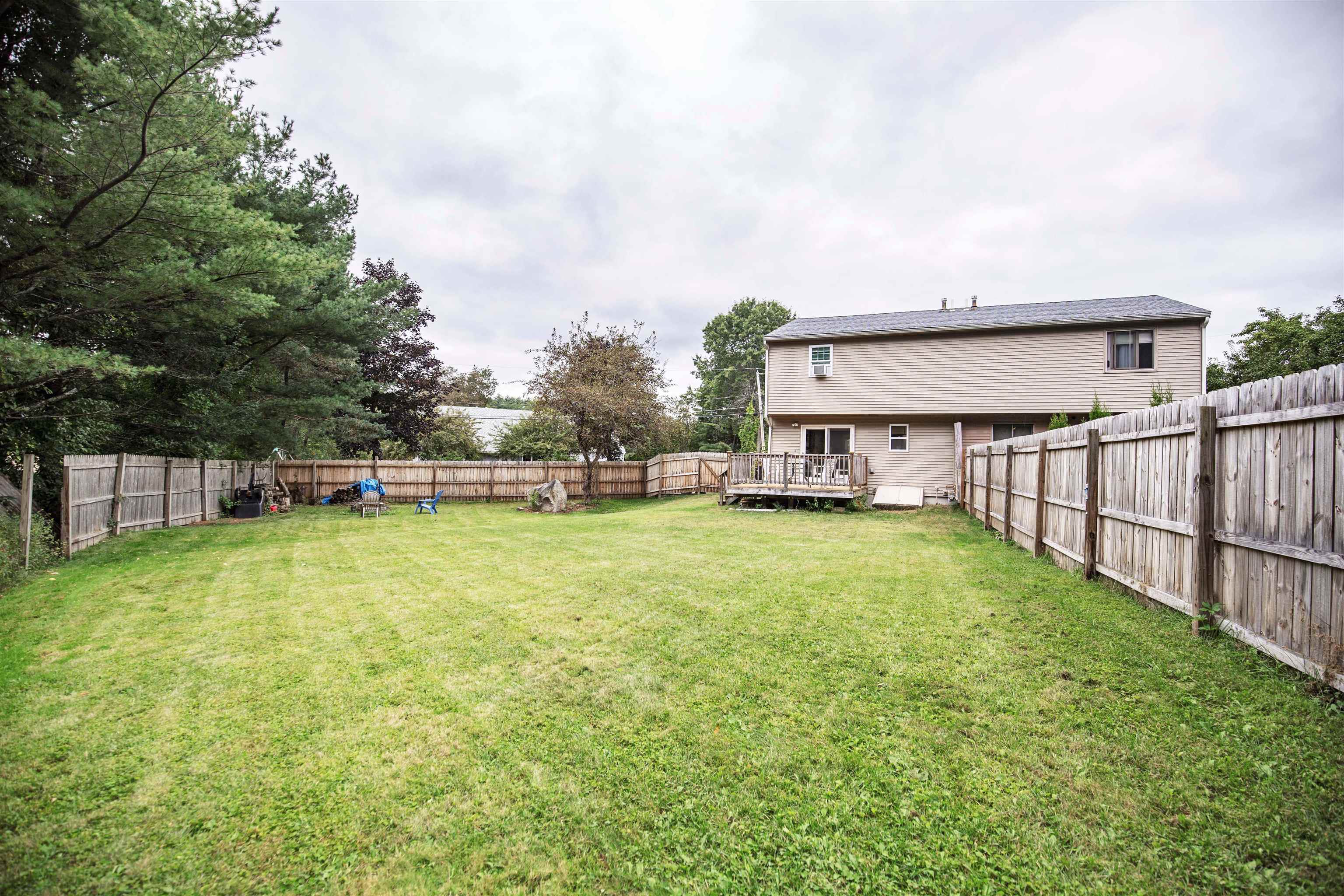 63 Dale Road, Unit B Hooksett, NH 03106 - Photo 4 of 23