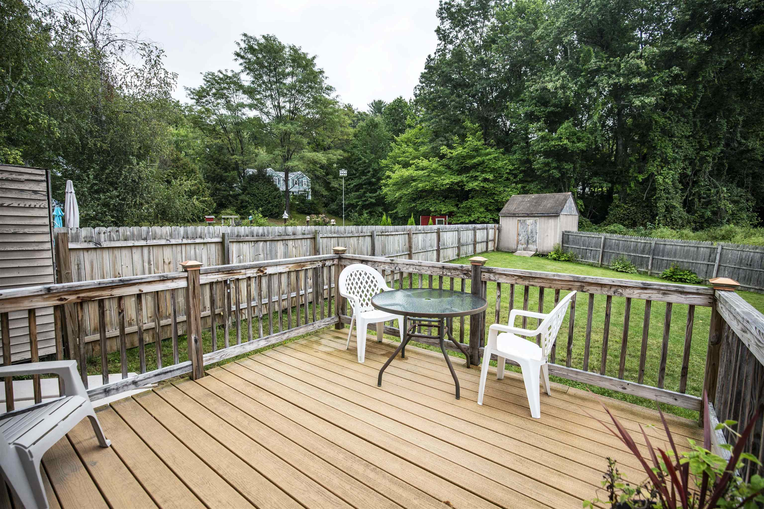 63 Dale Road, Unit B Hooksett, NH 03106 - Photo 5 of 23