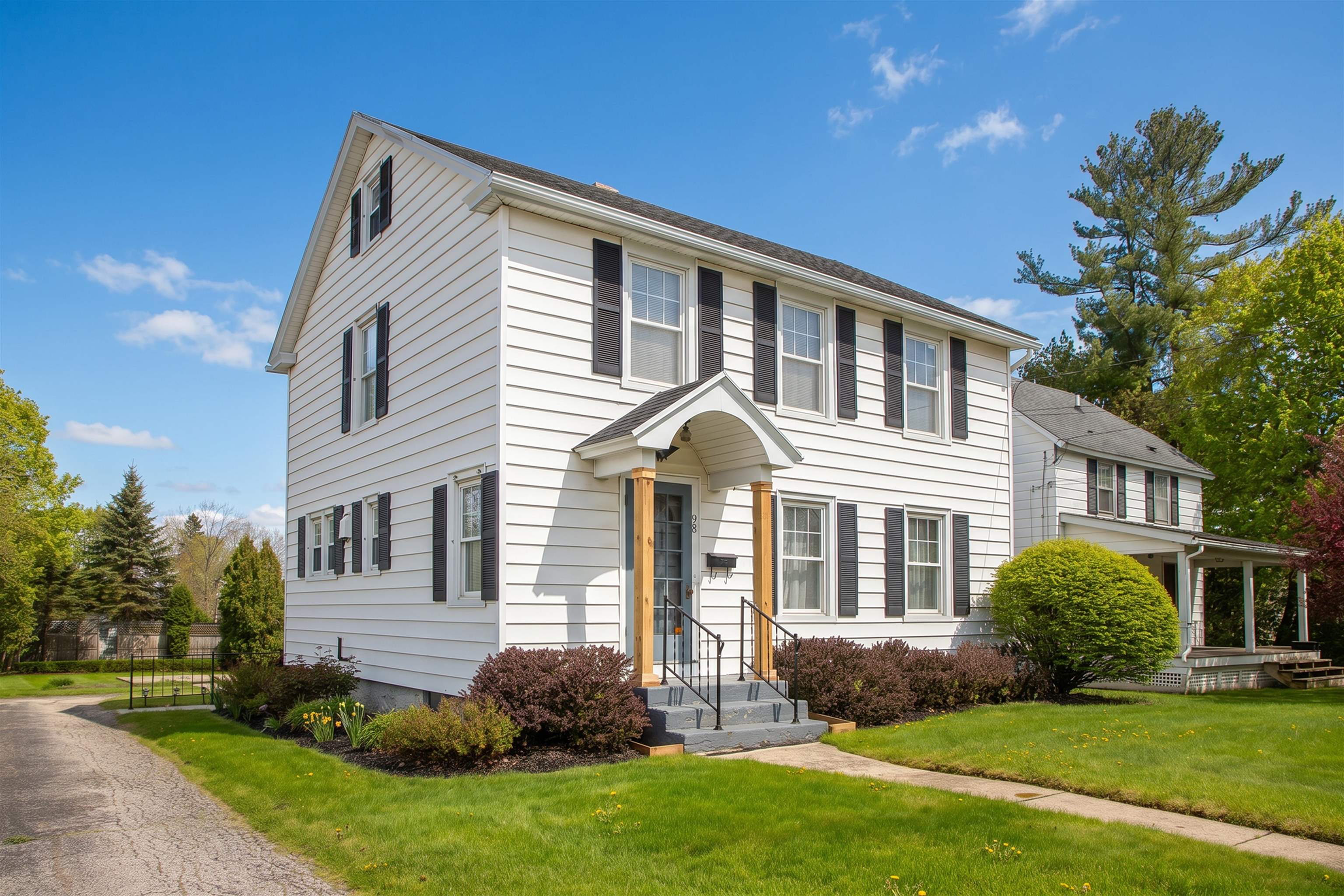 98 Harrington Avenue Rutland, VT 05701 - Photo 2 of 34