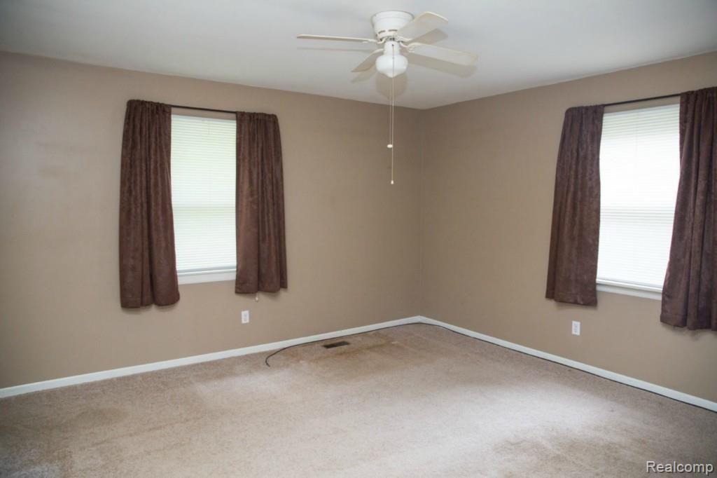 29420 Martindale Road New Hudson, MI 48165 - Photo 30 of 56 SunflowerProductionsLLC (36 of 72).jpg