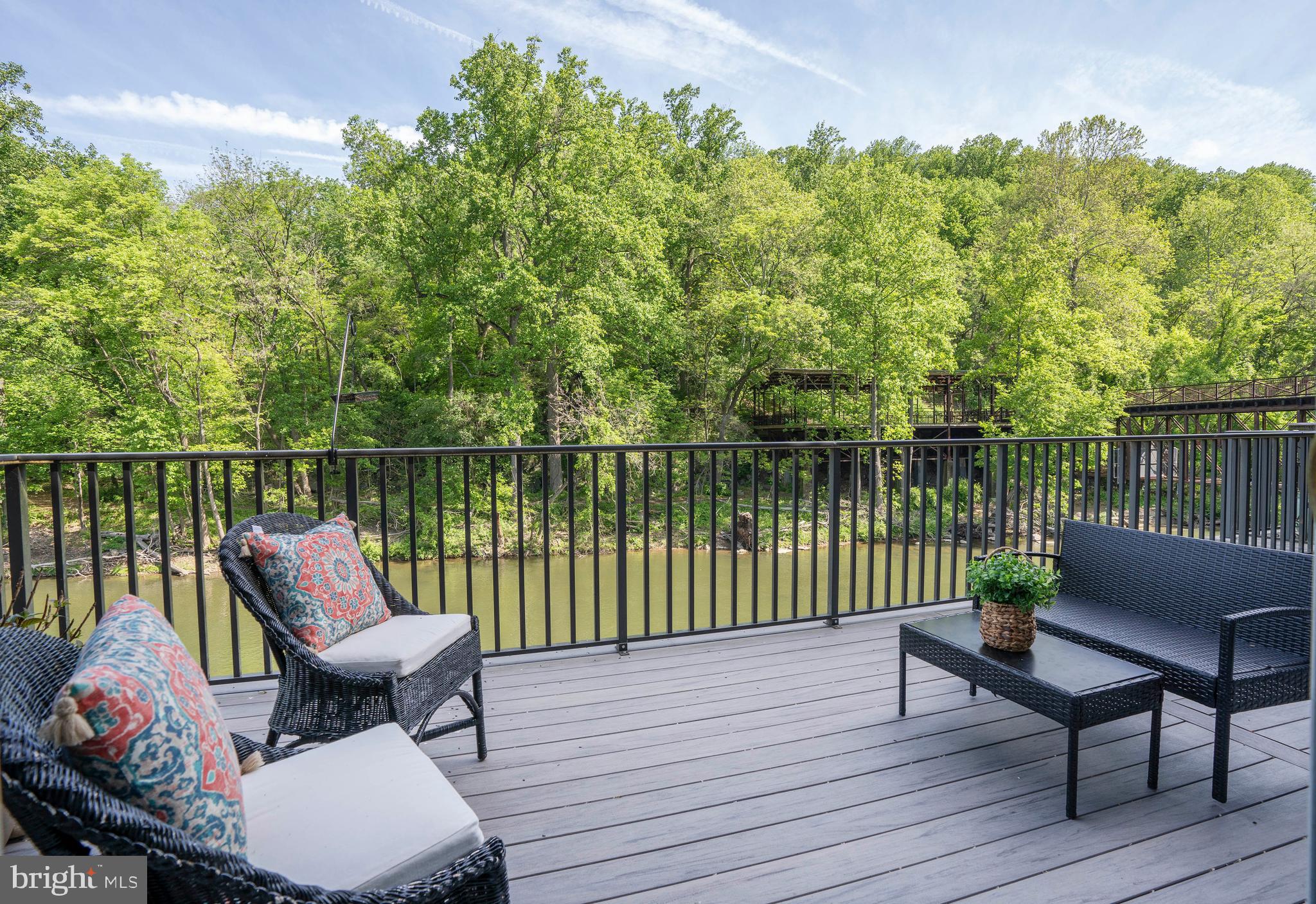 118 Bancroft Mills Road Wilmington, DE 19806 - Photo 20 of 40 a balcony with wooden floor table and chairs