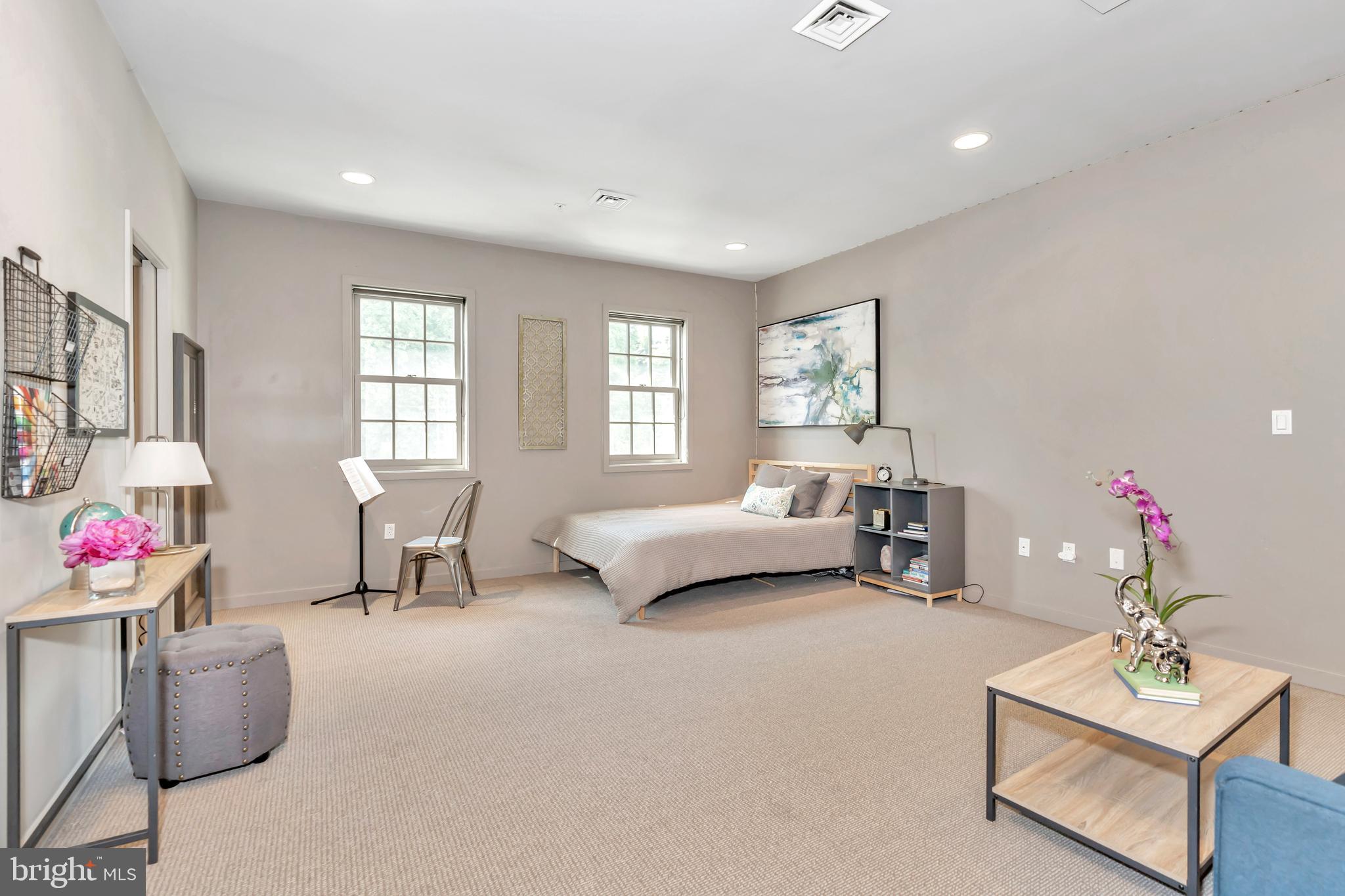 118 Bancroft Mills Road Wilmington, DE 19806 - Photo 33 of 40 a living room with furniture and a window
