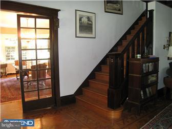 321 Davis Road Havertown, PA 19083 - Photo 6 of 12 Living Room