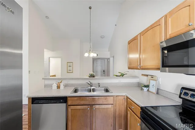 $179,999 | 1109 Arbor Creek Drive, Unit 3C, St. Louis, MO 63122