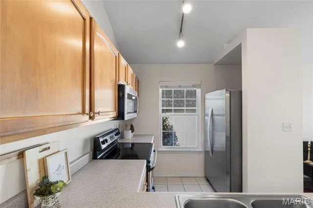 $179,999 | 1109 Arbor Creek Drive, Unit 3C, St. Louis, MO 63122