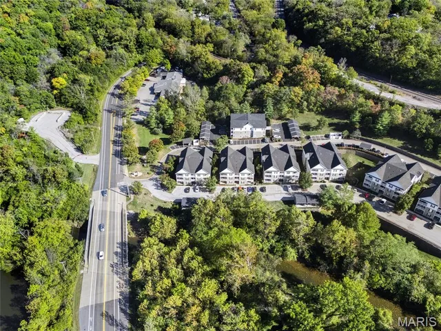 $179,999 | 1109 Arbor Creek Drive, Unit 3C, St. Louis, MO 63122