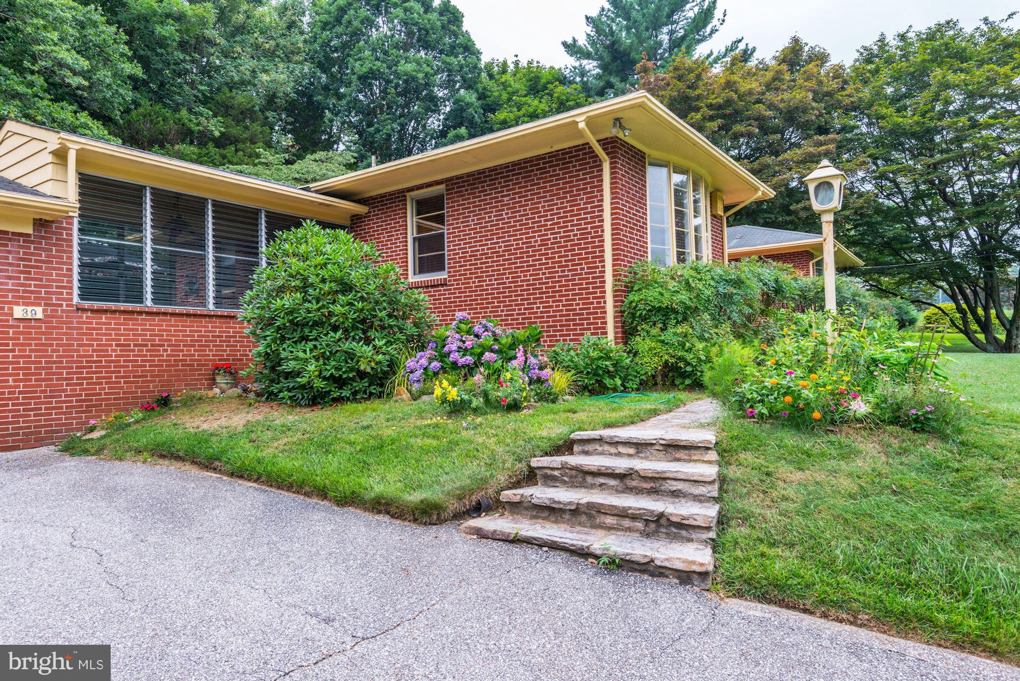 39 Ritters Lane Owings Mills, MD 21117 - Photo 3 of 30 Exterior (Front)