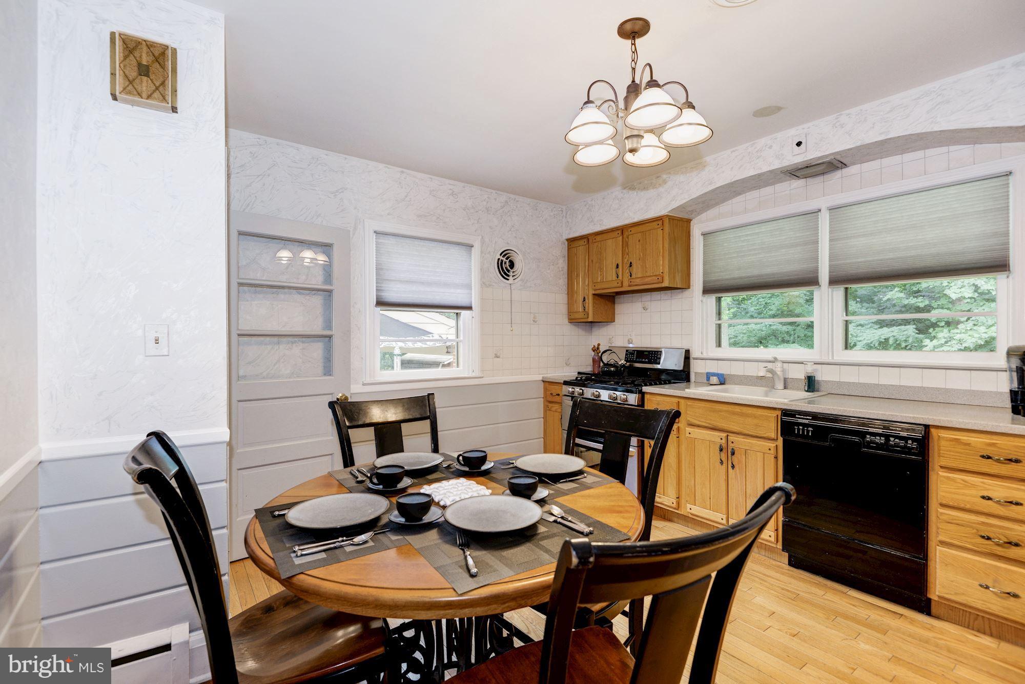 39 Ritters Lane Owings Mills, MD 21117 - Photo 10 of 30 Kitchen
