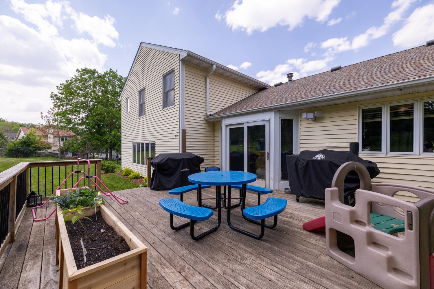 2217 Regent Lane Southwest Rochester, MN 55902 - Photo 29 of 36