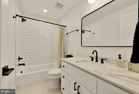 $875,000 | 4129 8th Street Northwest, Unit 1, Washington, DC 20011