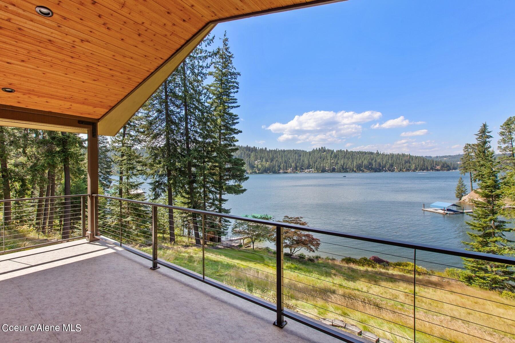 Large Deck for Big Lake Views